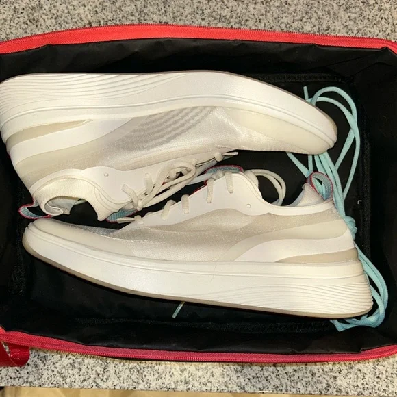 BALA Women’s Twelves sneaker - Picture 3 of 6